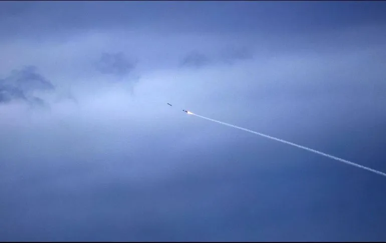 Irán ataca Israel después de que Trump dijera que Teherán está militarmente “diezmado”