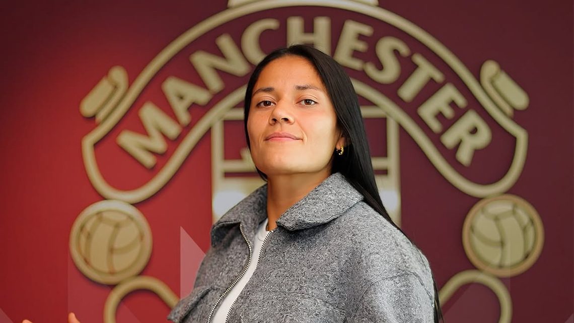 Manchester United hace oficial el fichaje de Rebeca Bernal