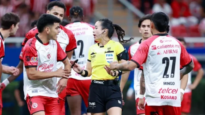 Toman decisión sobre Katia García tras polémica marcación en el Chivas vs Xolos