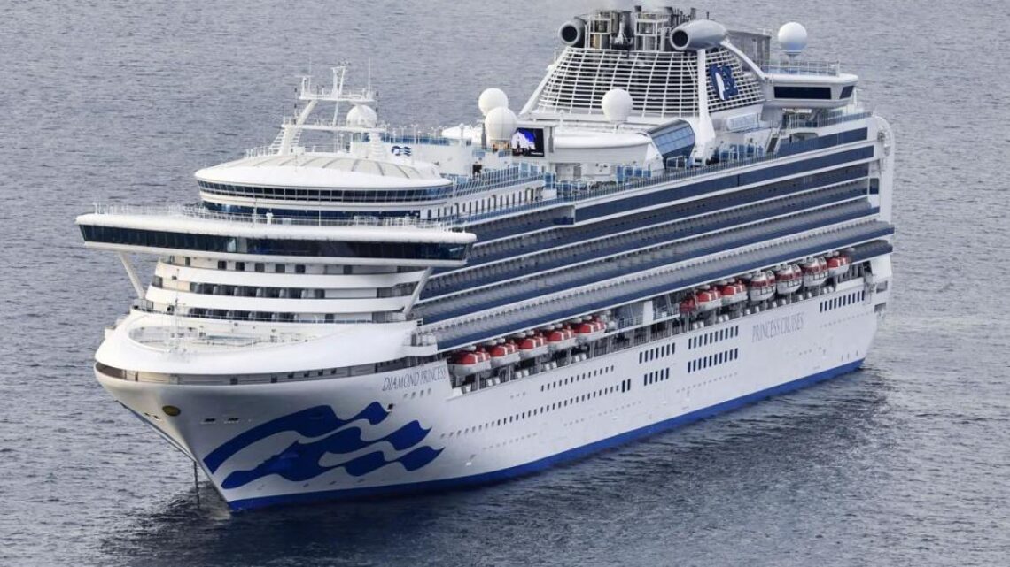 Crucero con brote de hantavirus encalla en Países Bajos para atención médica