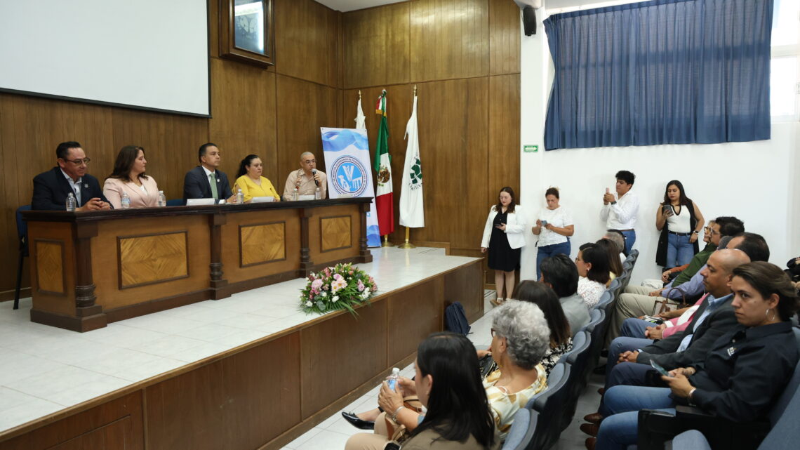 Toma protesta Eric Gudiño al Colegio Estatal de Médicos Veterinarios de Pequeñas Especies