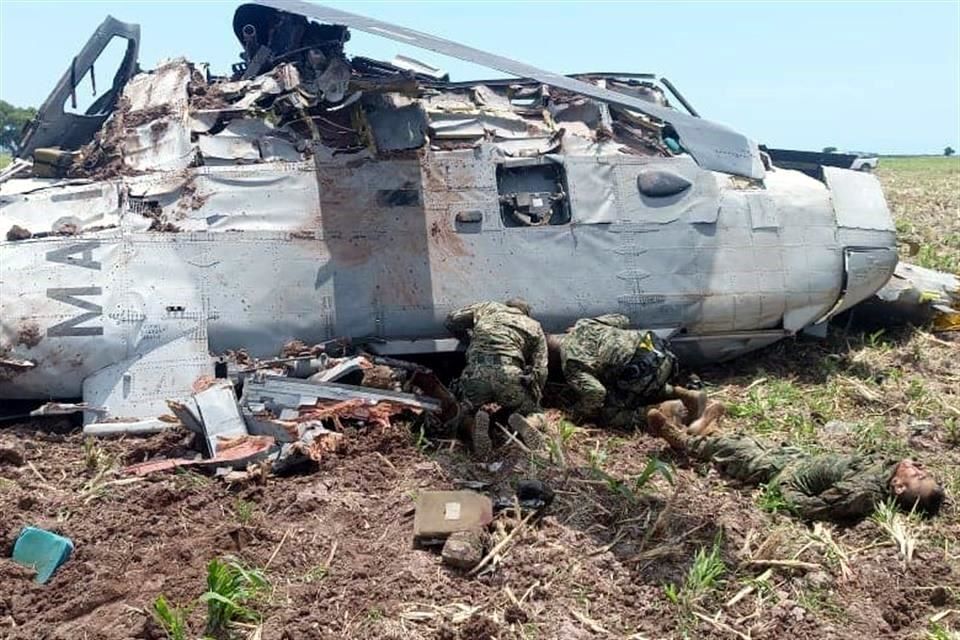 Captan falla en helicóptero de la Marina; aterriza de emergencia a segundos de despegar en Sinaloa