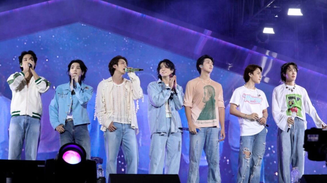 NO dejaran entrar a fans con piratería en show de BTS