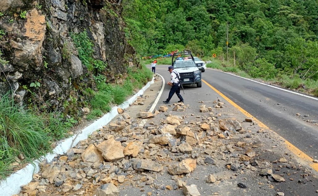 Tormenta tropical ‘Boris’ deja un muerto en Oaxaca; fue arrastrado por la corriente con todo y su vehículo