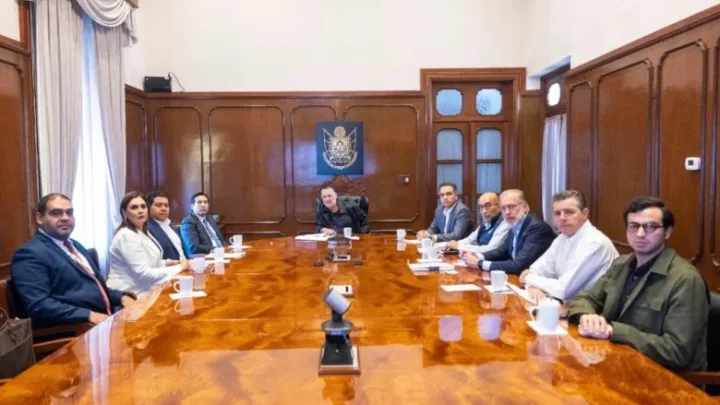 Querétaro y CFE acuerdan mejorar red de distribución eléctrica