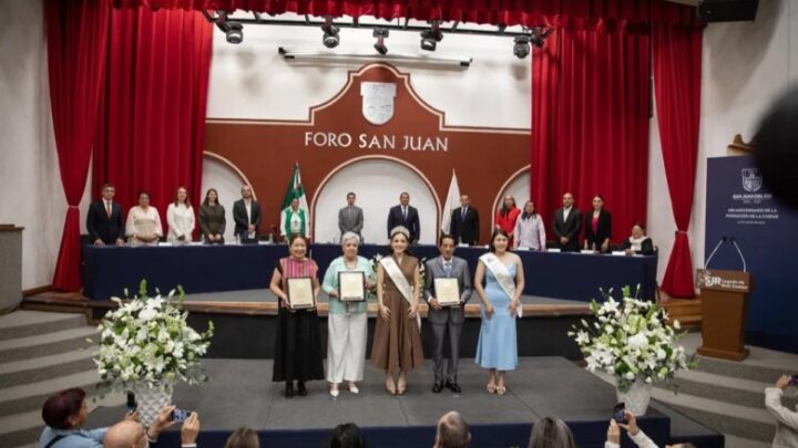 San Juan del Río festeja 495 años con reconocimientos oficiales