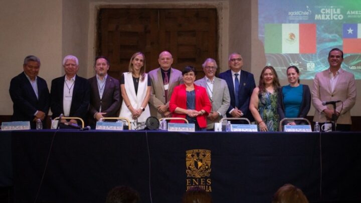 Querétaro impulsa prevención de epidemias con foro binacional