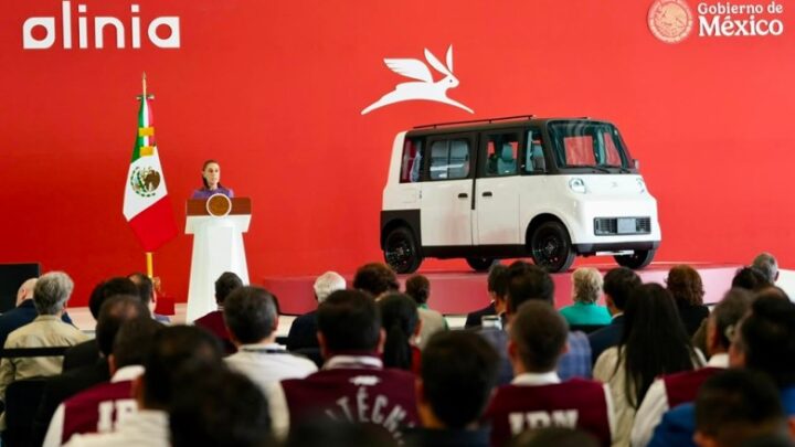 Presentan Olinia 1, primer vehículo eléctrico mexicano desarrollado en el país