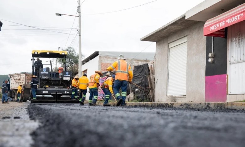 Repavimentación en San Juan del Río mejora zona Oriente