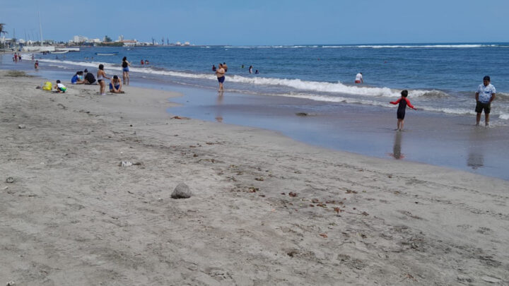 Cofepris declara cinco playas en México no aptas para vacacionar por contaminación bacteriana