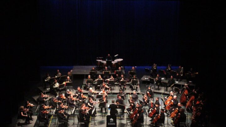 Inaugura la OFEQ su Tercera Temporada con obras de Stravinsky, Grieg y Brahms