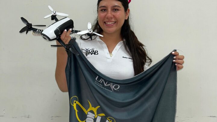 Estudiante de la UNAQ obtiene la Presea Nacional al Mérito de las Universitarias STEM 2026