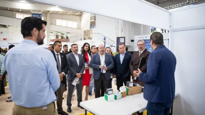 San Juan del Río impulsa logística sustentable con CANACINTRA e ITSJR