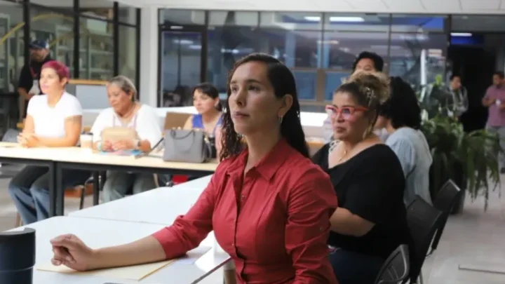 SEDEQ abre convocatoria Mujeres STEM+ 2026 para bachillerato