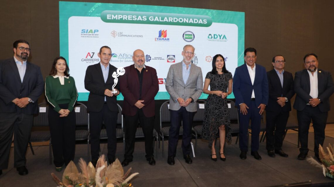 Municipio de San Juan del Río recibe distintivo por buenas prácticas en sustentabilidad, ética y responsabilidad social