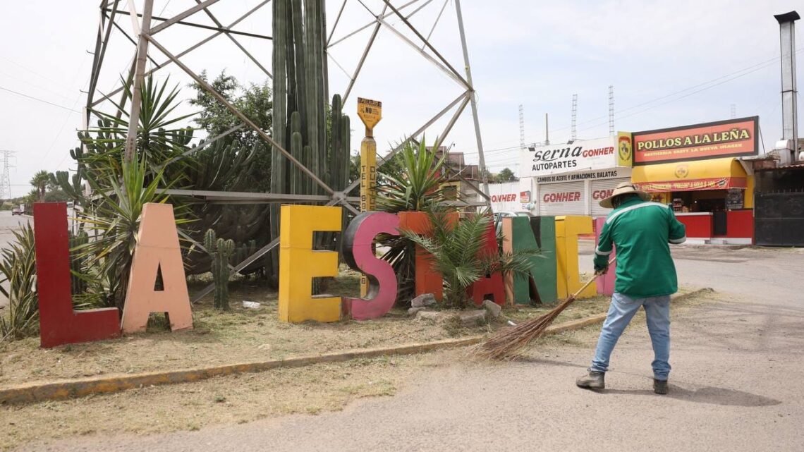 Municipio de San Juan del Río lleva jornada de trabajo y recolección de tiliches a La Estancia