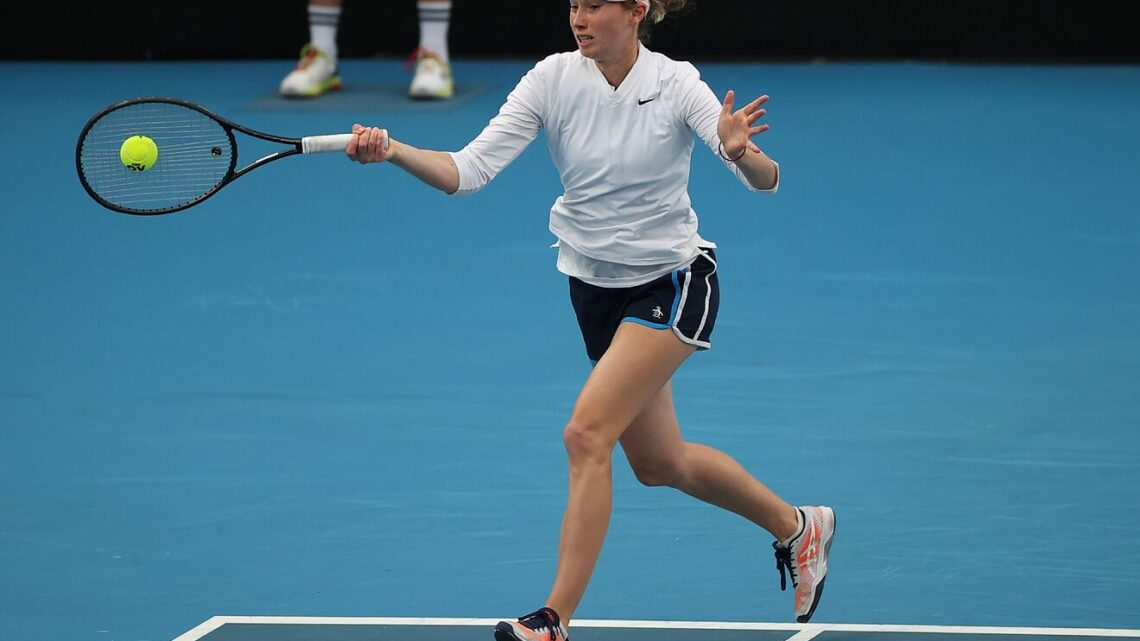 Cristina Bucsa hace valer su jerarquía y avanza en el GDL Open 2026