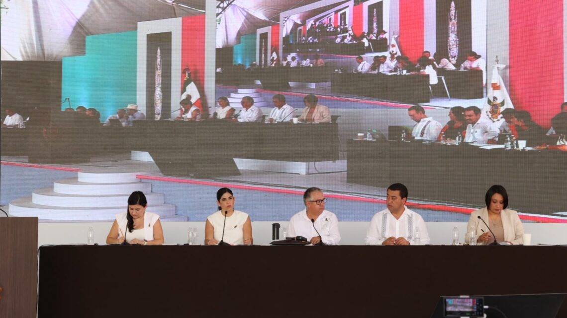 La LXI Legislatura del estado sesionó en el municipio de Jalpan de Serra
