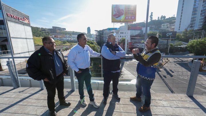 Implementan autoridades estatales y municipales operativo vial para mejorar la movilidad en Prolongación Constituyentes