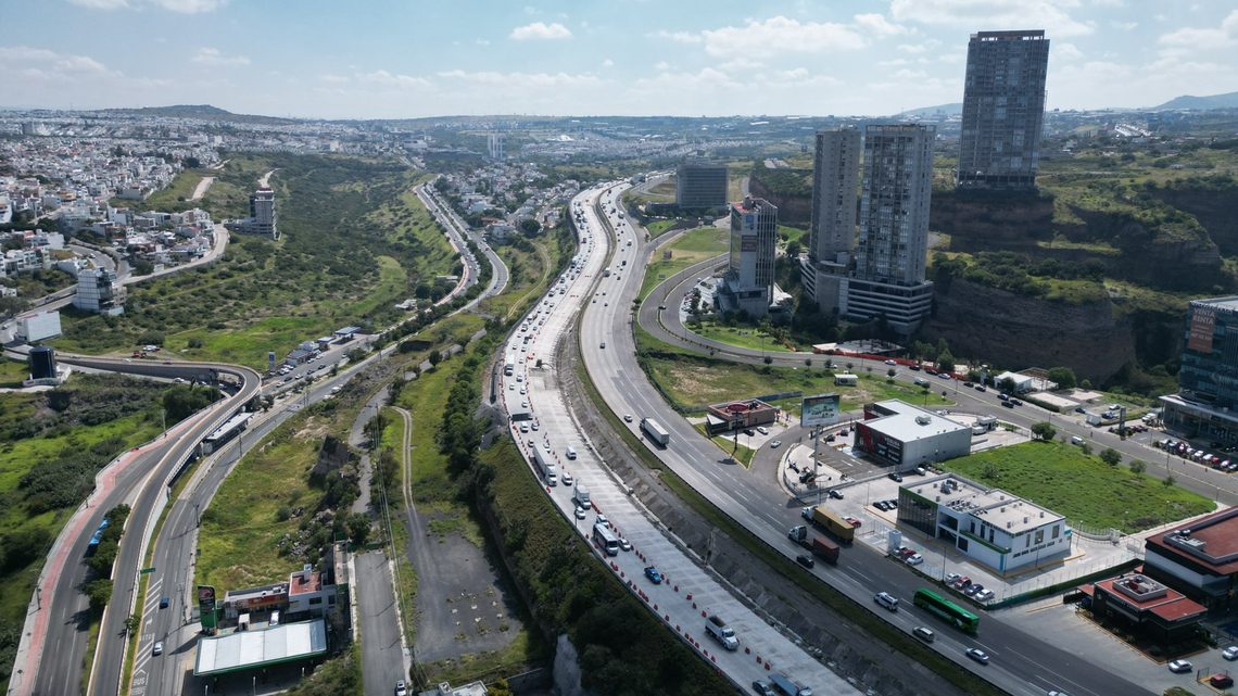 Reducen Qrobus y autos particulares tiempos de traslado en Prolongación Constituyentes