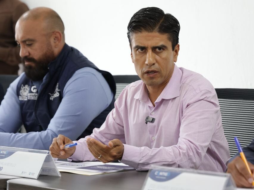 Secretario de Desarrollo Social se reúne con presidentes municipales