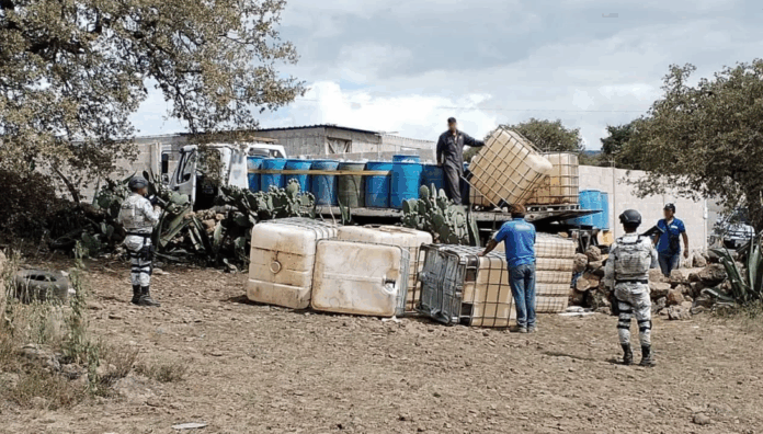 Huachicol: Aseguran millones de litros de hidrocarburo en bodega de Guanajuato