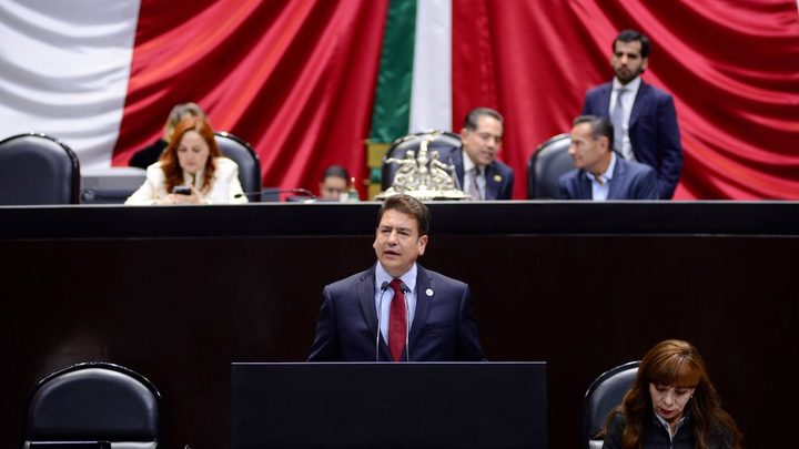 Astudillo refrenda apoyo total a la presidenta Claudia Sheinbaum para reforma de nacionalidad única y soberanía nacional