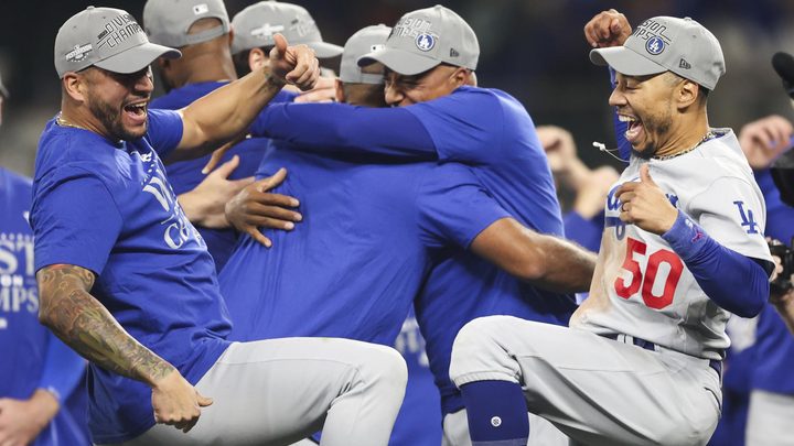 Dodgers conquistan el Oeste de la Liga Nacional por quinto año seguido y van por el tricampeonato