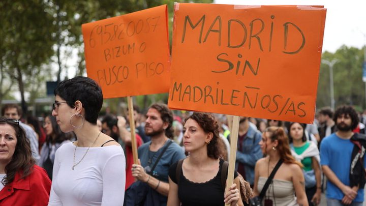 “Ninguna Maricarmen más”: Muerte de anciana tras su desalojo enciende las protestas por la vivienda en España