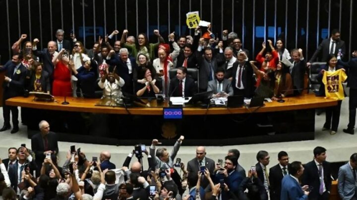 Senado de Brasil aprueba la semana laboral de cinco días: Triunfo clave para Lula antes de las elecciones