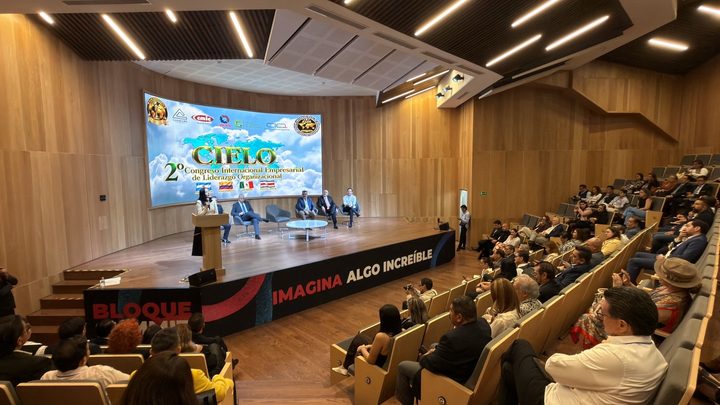 Inaugura Liliana San Martín el Congreso Internacional Empresarial de Liderazgo Organizacional