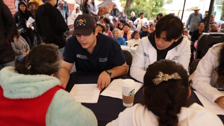 Acerca SEDESOQ servicios de salud y atención preventiva a familias de la colonia San Pablo
