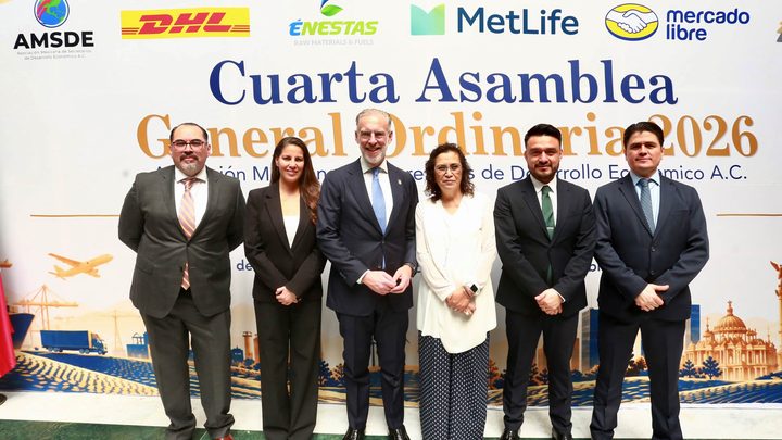 Presenta Marco Del Prete informe de actividades durante asamblea de la AMSDE