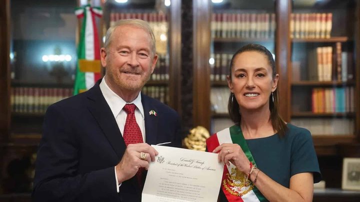 Sheinbaum reconoce al embajador de EU como buen aliado de México