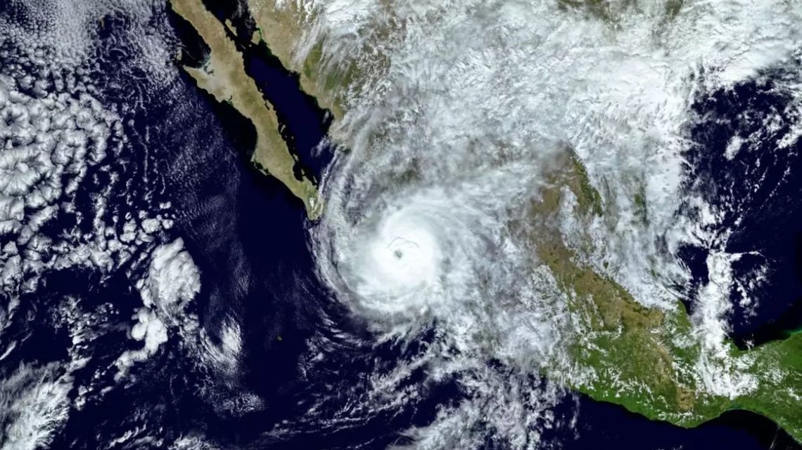 Alerta en México por potencial ciclón “Simon” a punto de formarse en el Pacífico