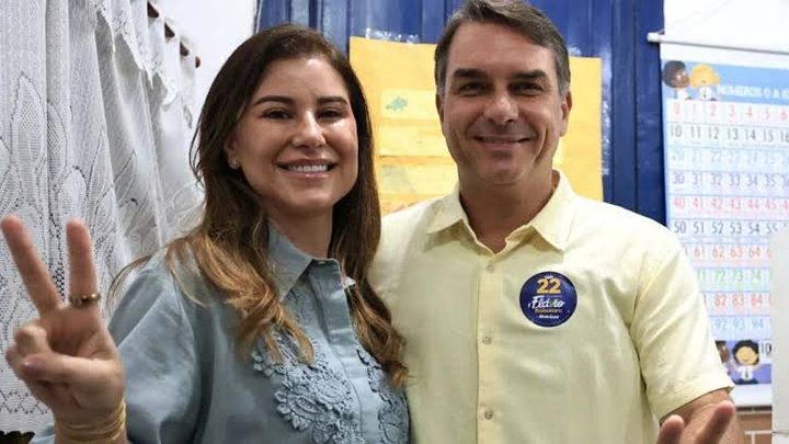 Gobierno de Trump acogerá a Flávio Bolsonaro y a su familia tras derrota en Brasil