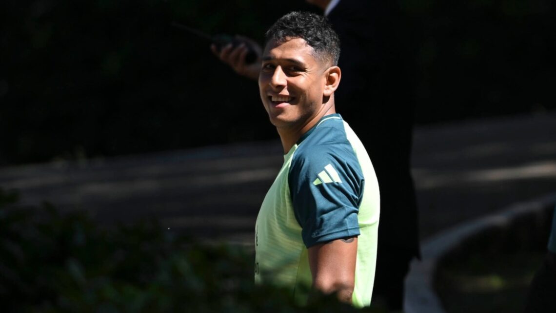 Luis Romo se suma a las bajas de México para enfrentar a Chile