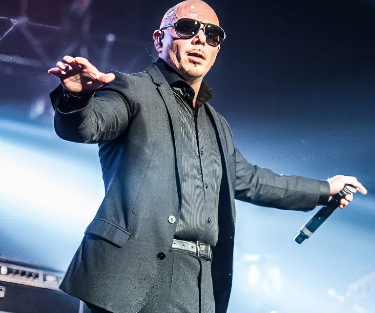 Pitbull llega a Guadalajara con “I’m Back” en febrero de 2027
