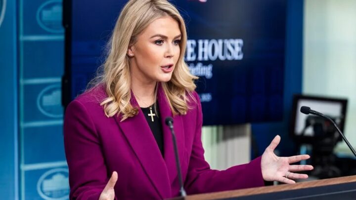 Karoline Leavitt cambia la Casa Blanca por Fox News