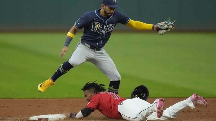 Guardians vencen a Rays y toman ventaja en la Serie de Campeonato de la Americana